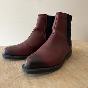 Dr Martens Zillow Size 7 Cherry Red